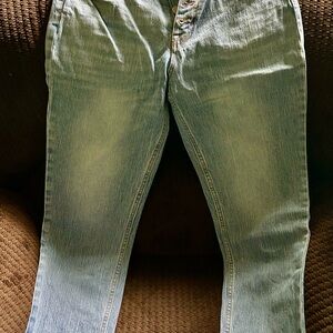 Aeropostale Mom Jeans with Soft Texture